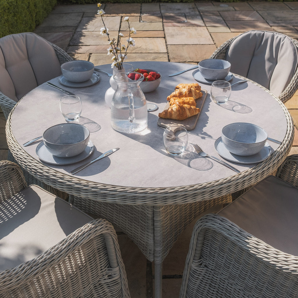 Extreme Heritage 4 Seat Round Rattan Dining Set