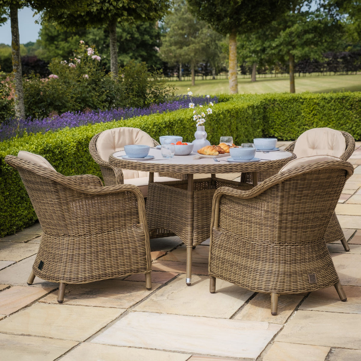 Extreme 4 Seat Round Rattan Dining Set