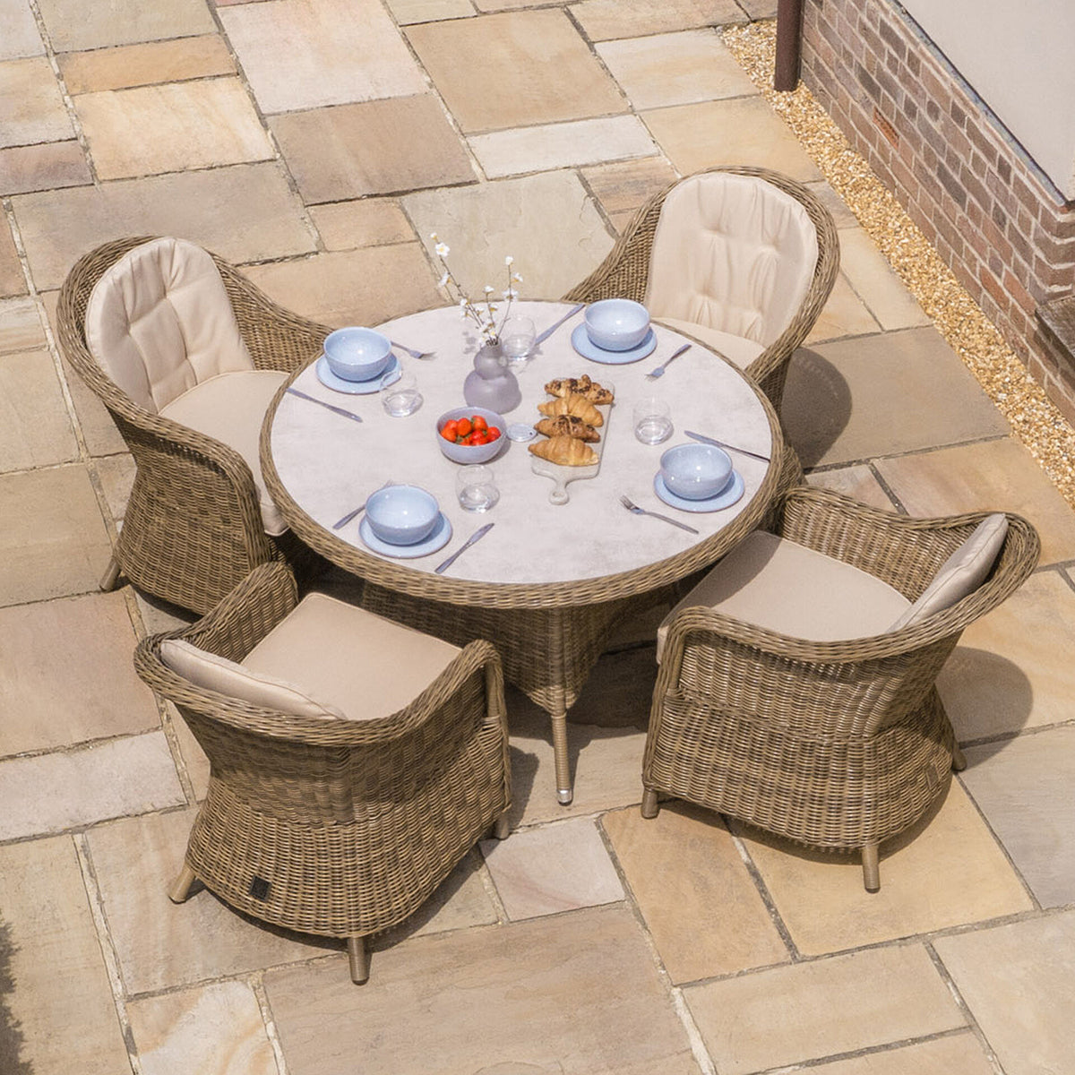Extreme 4 Seat Round Rattan Dining Set